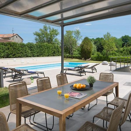 Villa Del Sol With Large Garden Perfect For Families Labin  Luaran gambar